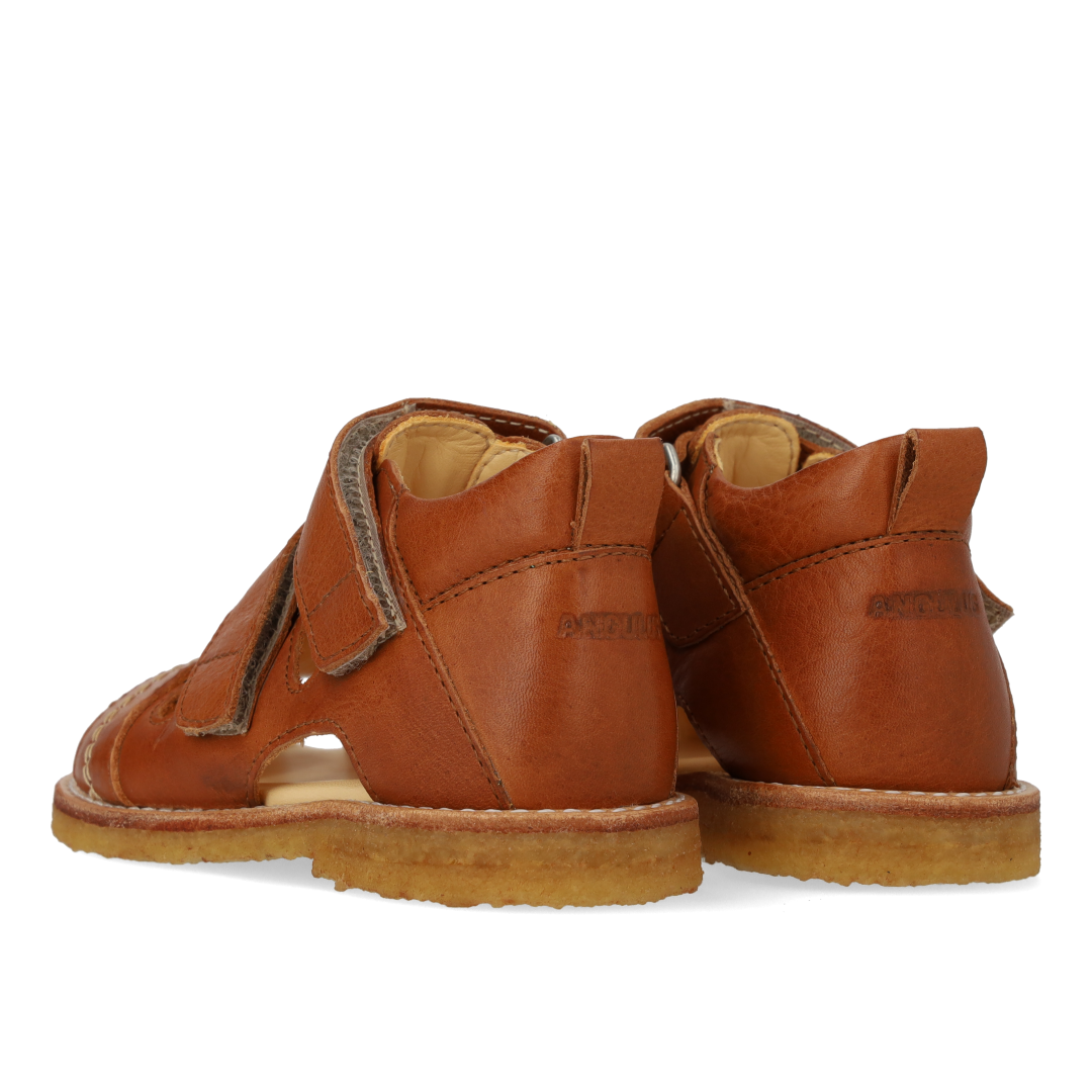 Toddler sandal with velcro closure