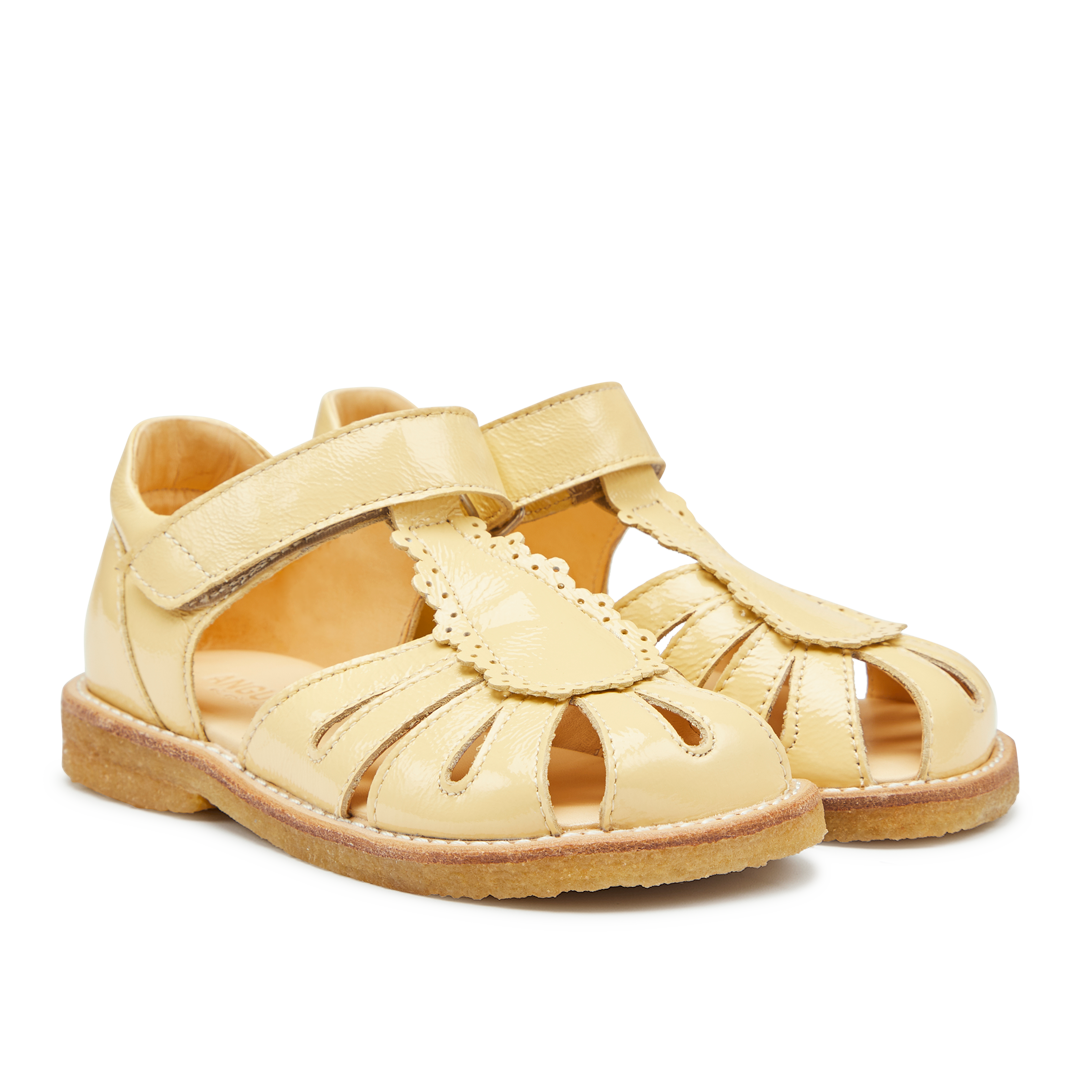 Sandal with teardrop detail