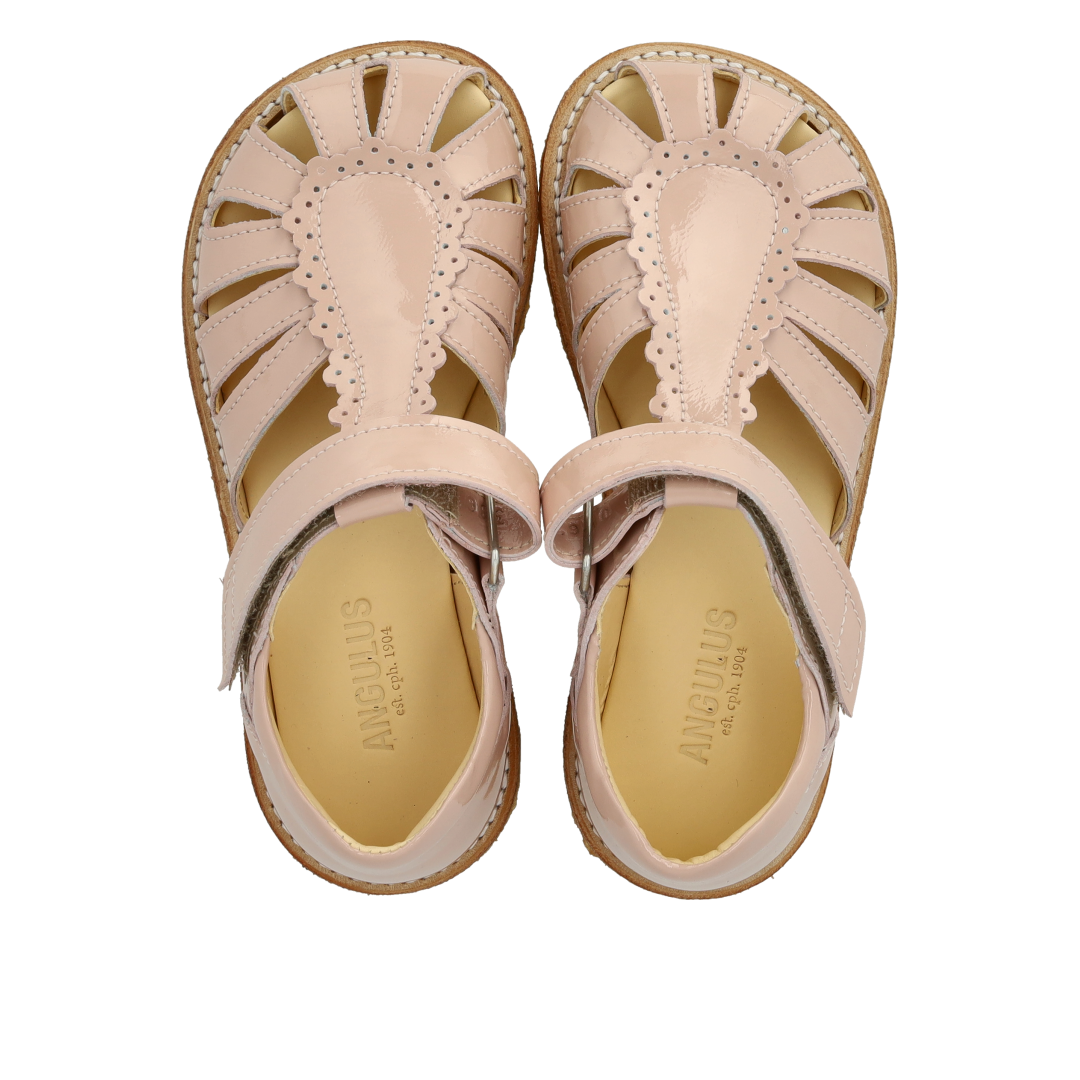 Sandal with teardrop detail