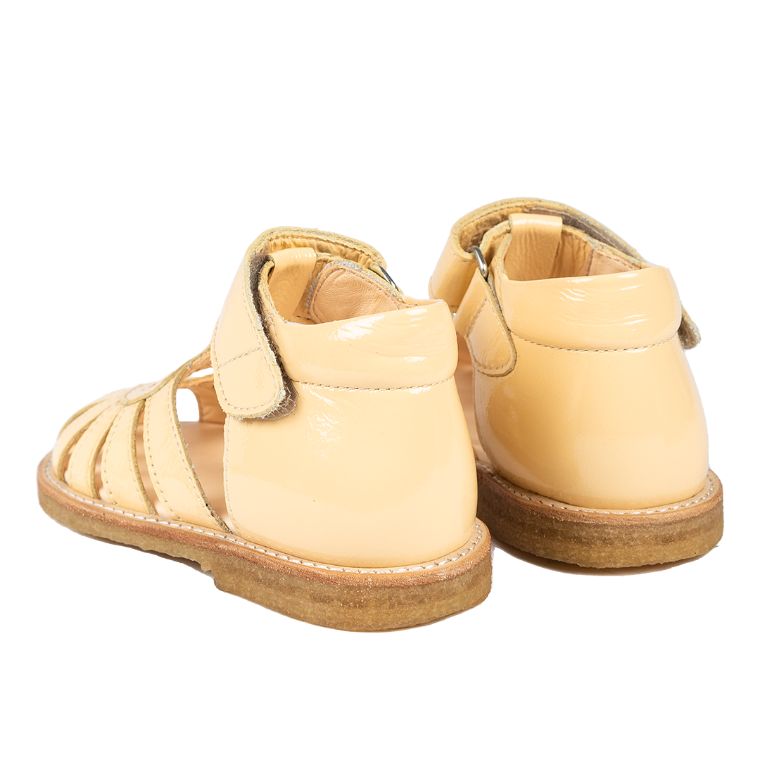 Toddler heart sandal with velcro closure