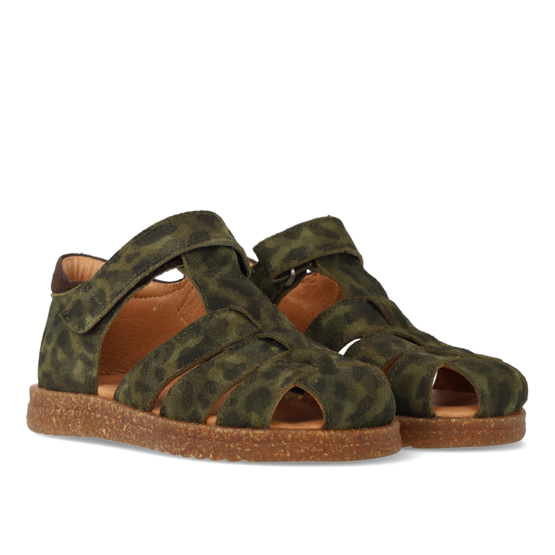 Sandal with adjustable Velcro closure