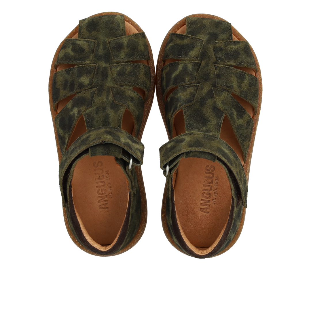 Sandal with adjustable Velcro closure