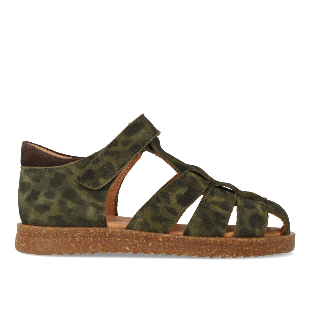 Sandal with adjustable Velcro closure