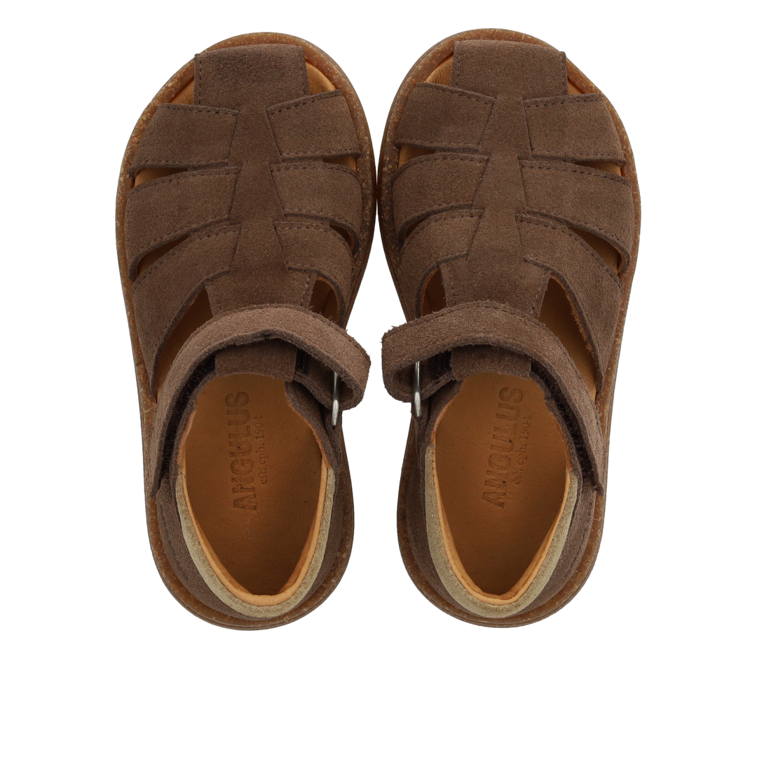 Sandal with adjustable velcro closure