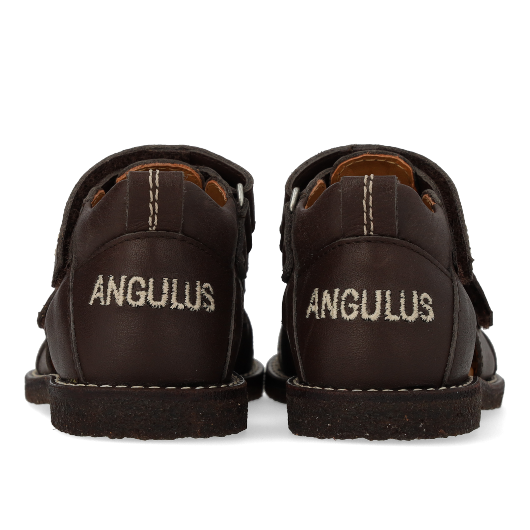 Sandal with star embroidery