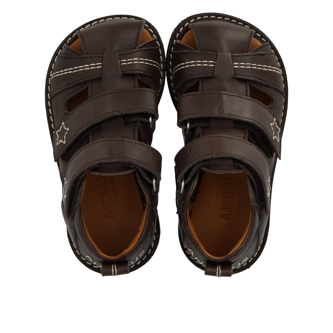 Sandal with star embroidery