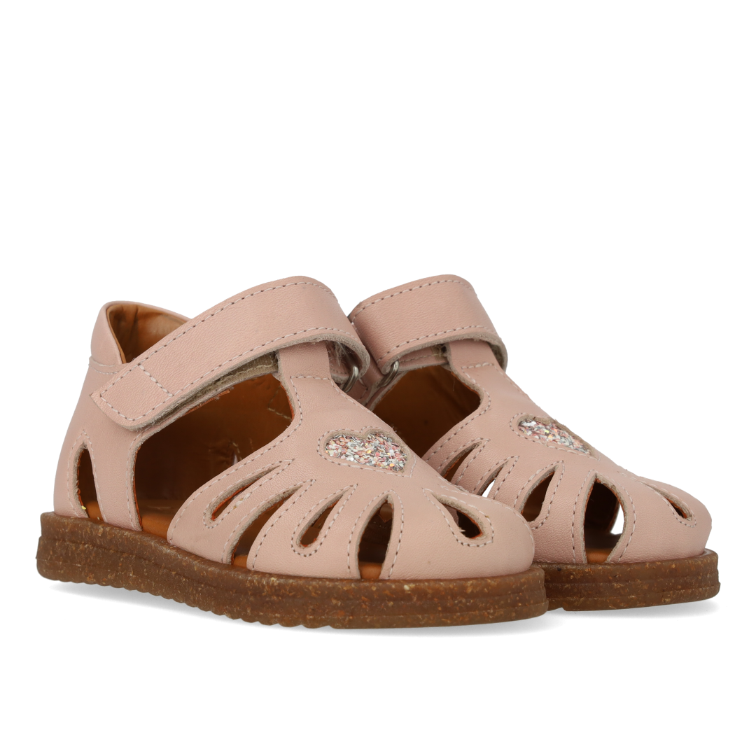 Toddler sandal with sparkling glitter heart