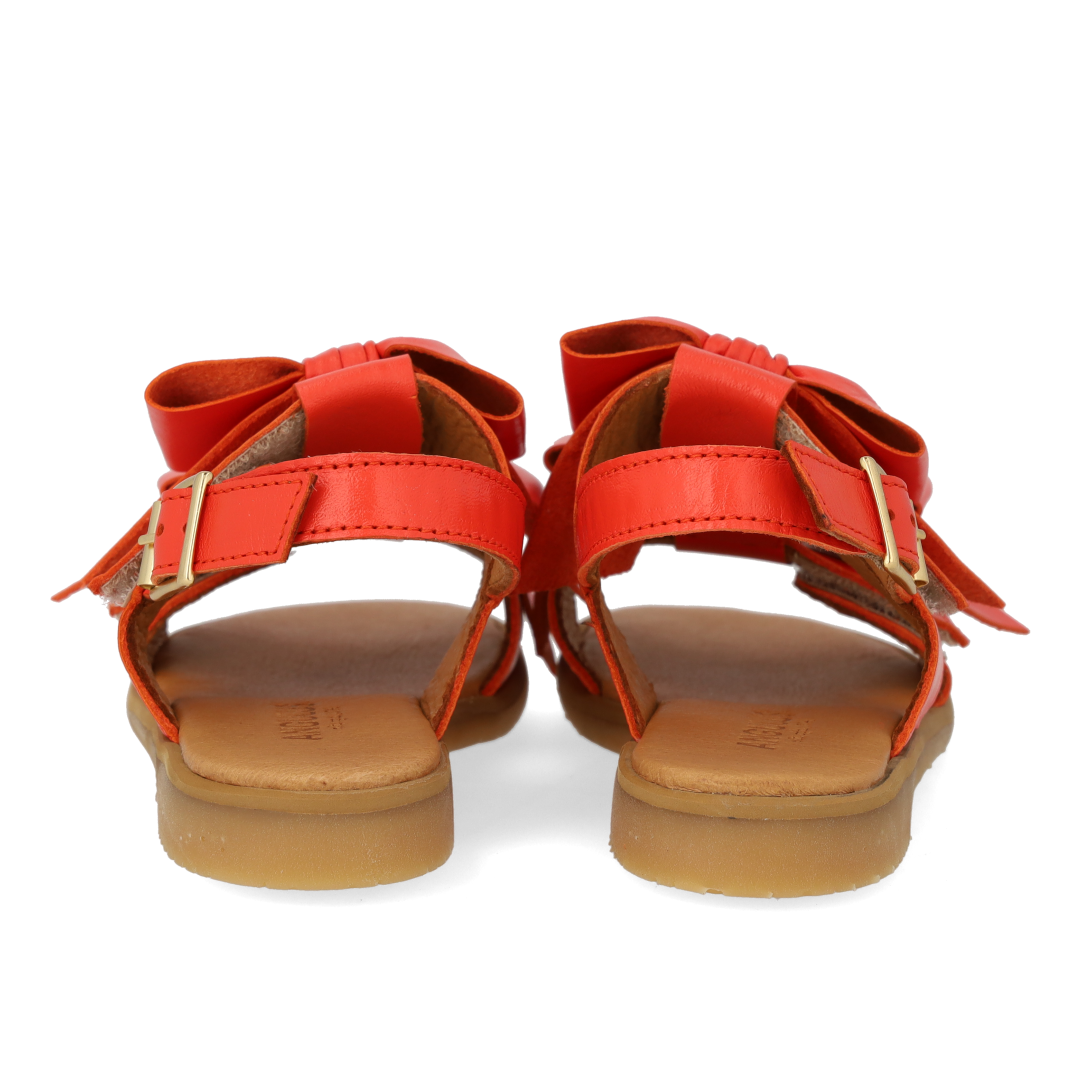 Sandal with open toe and double velcro