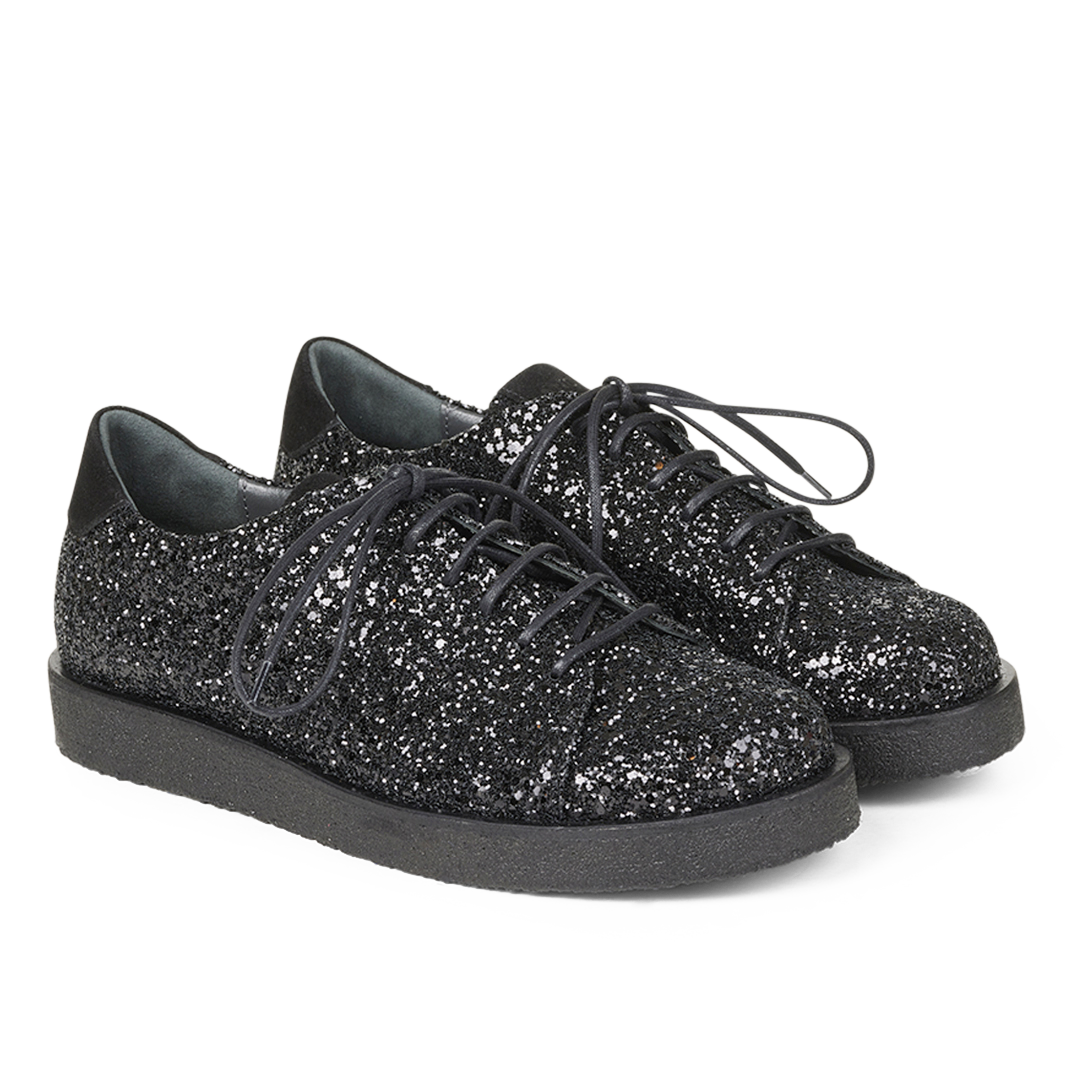 Glitter sneaker with platform sole