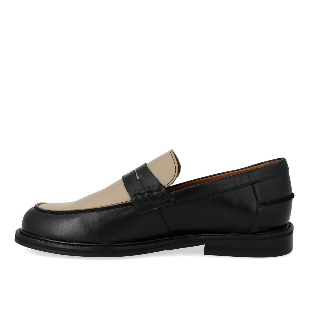 Classic Penny loafer with colourblock