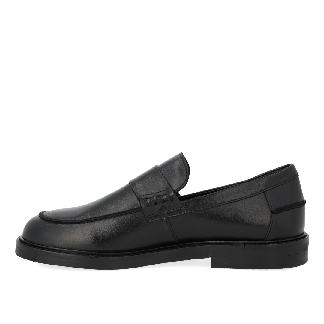 Classic Penny loafer with wide fit
