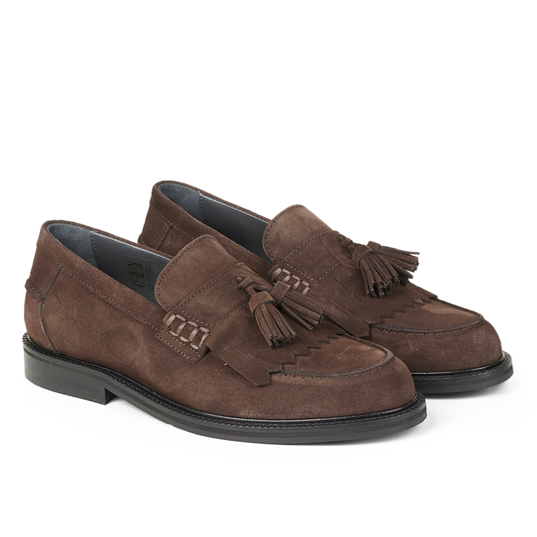 Loafer with tassels