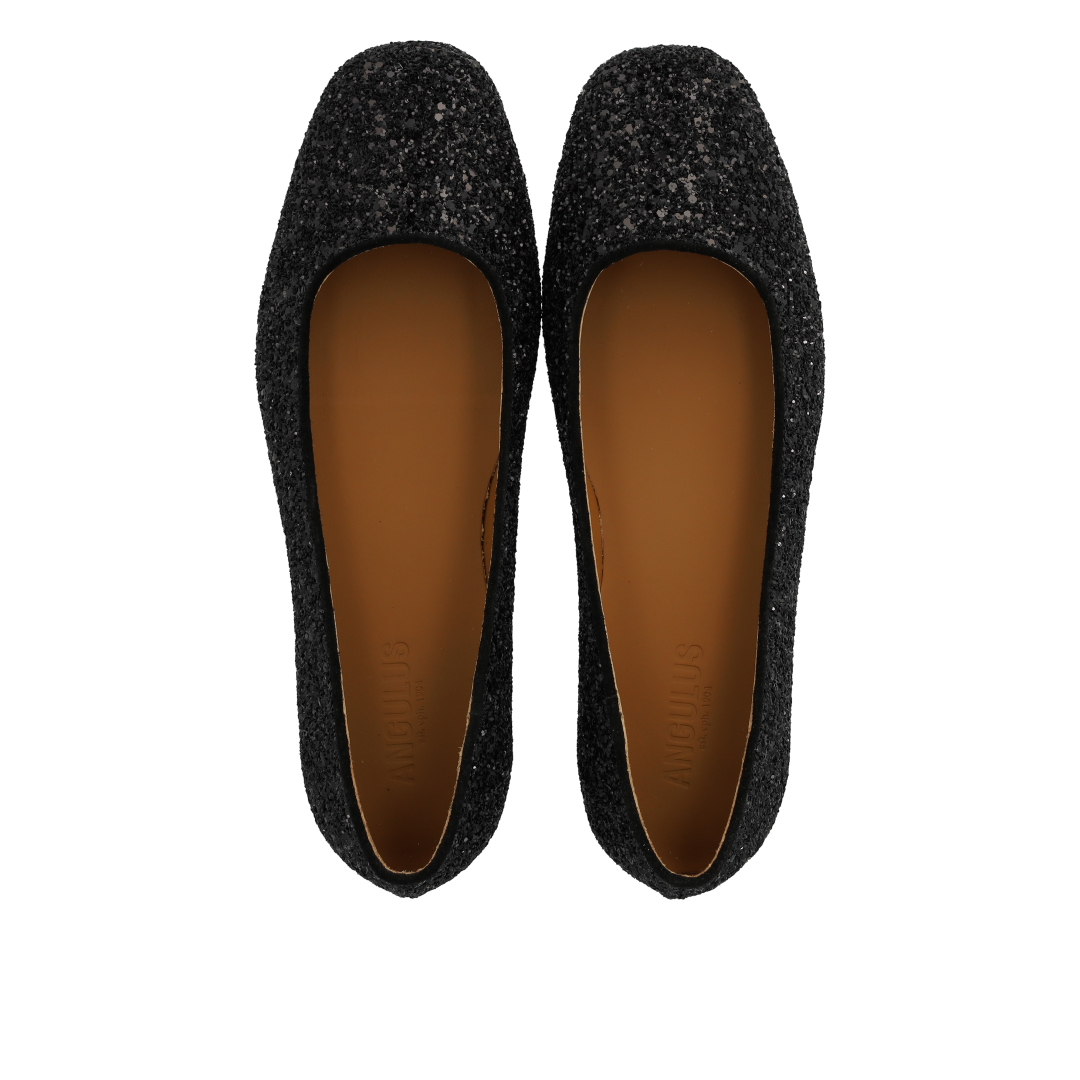 ballerinas in sparkling glitter