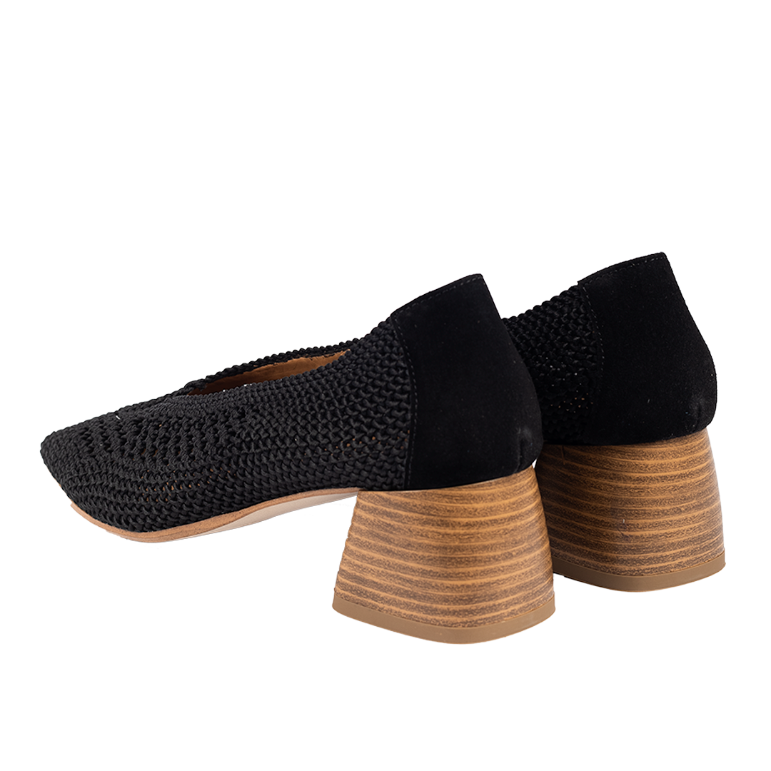 Woven pump