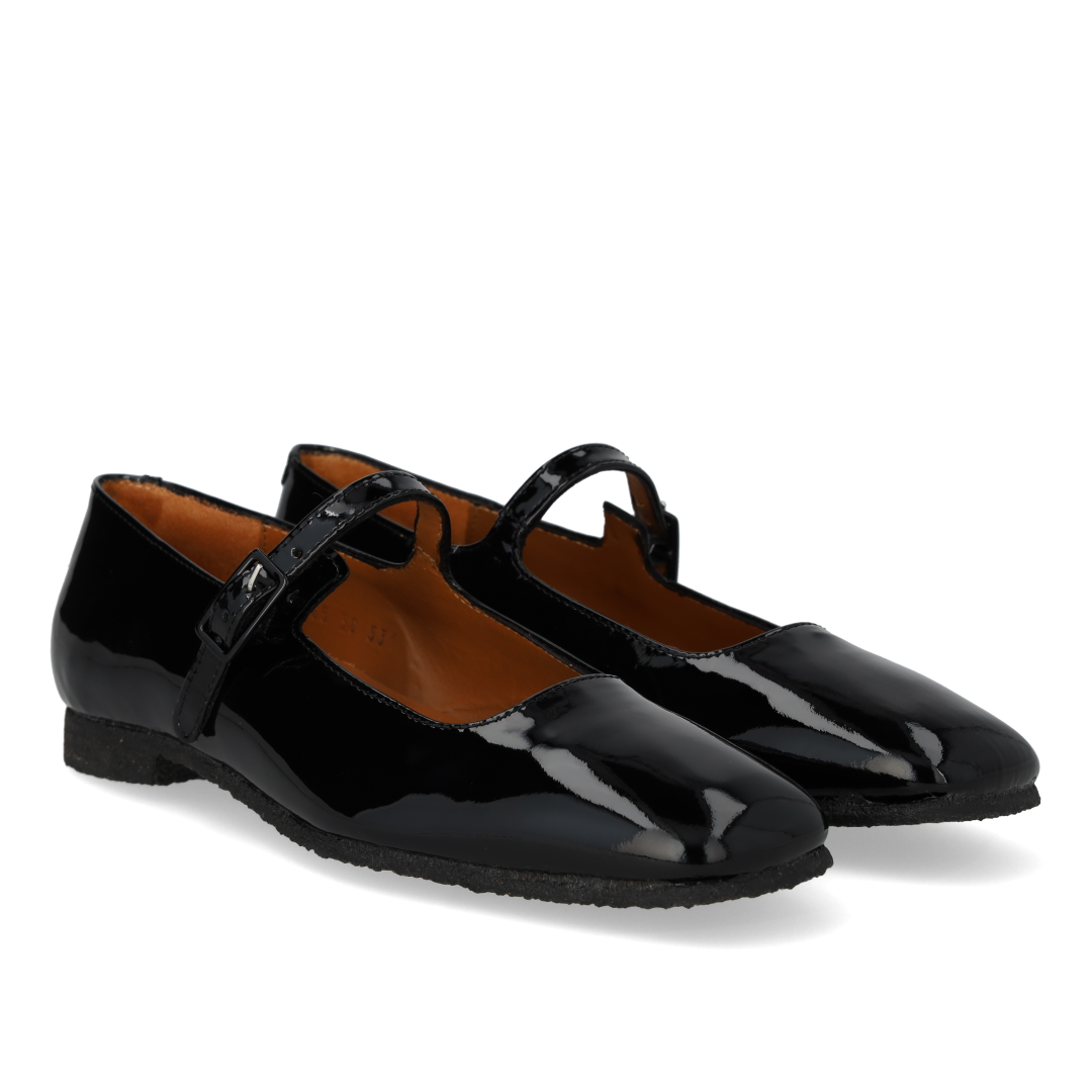 Leather ballerinas