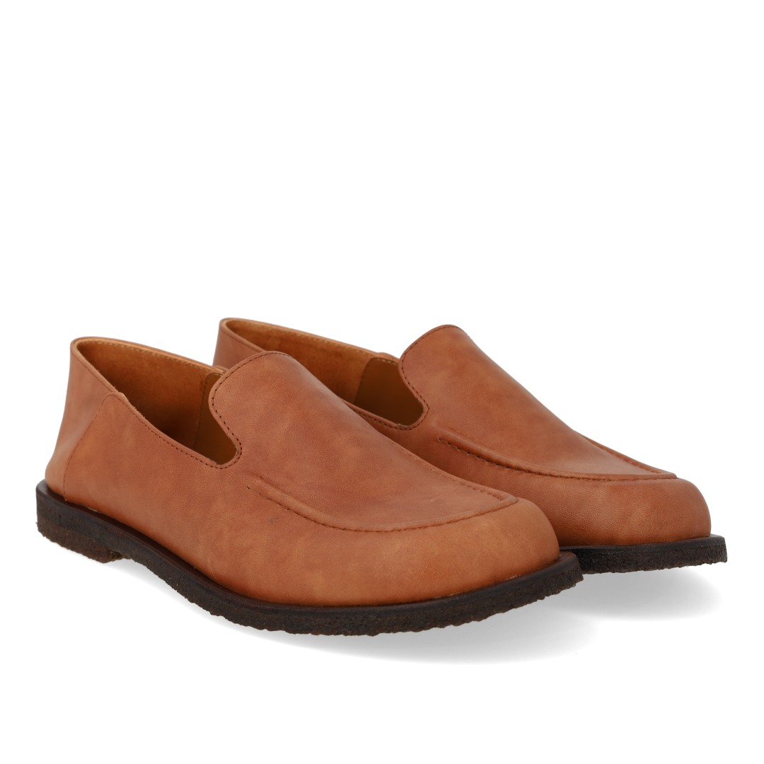 Loafer with wide fit