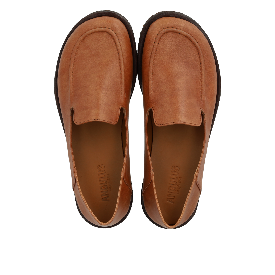 Loafer with wide fit