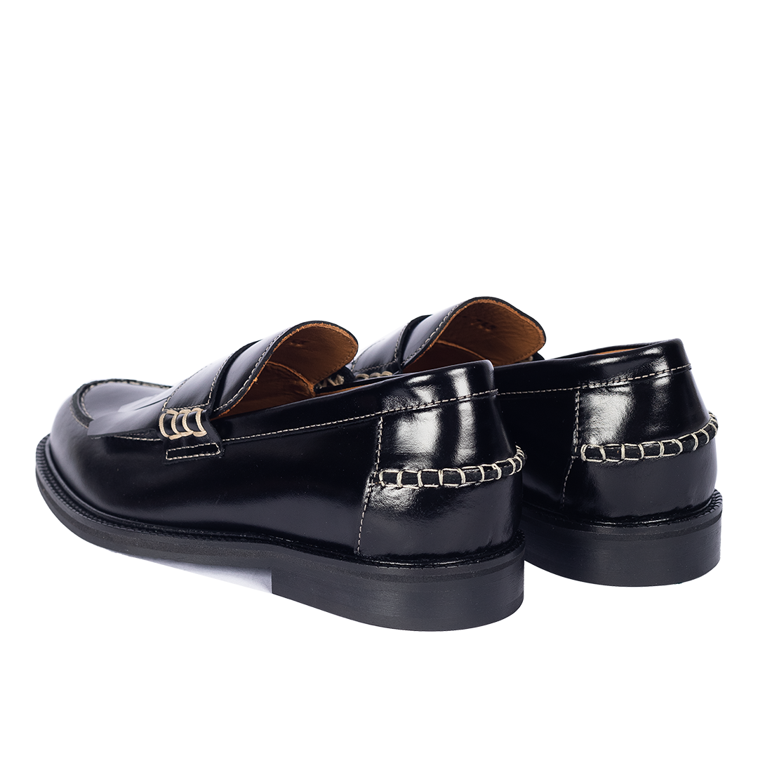 Classic Penny loafer with fringe