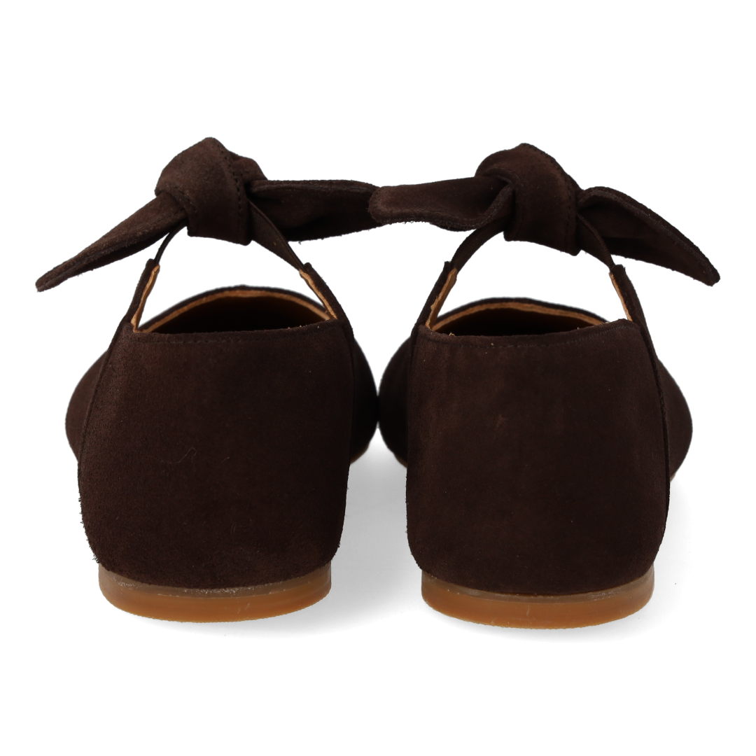 ballerina with elastic decorative bow detail
