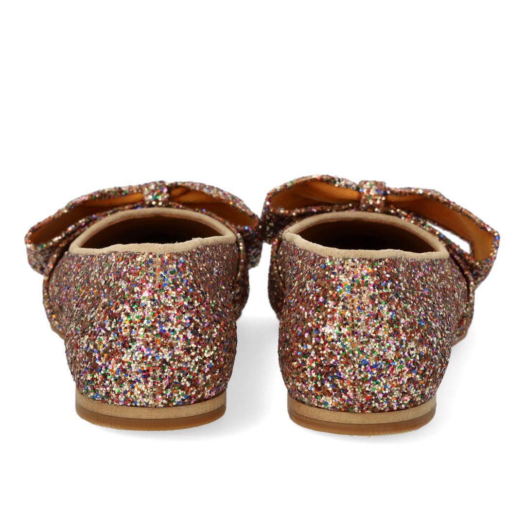 Bow ballerina in sparkling glitter