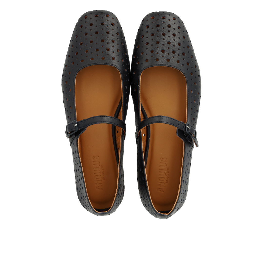 Soft ballerina with decorative perforated pattern