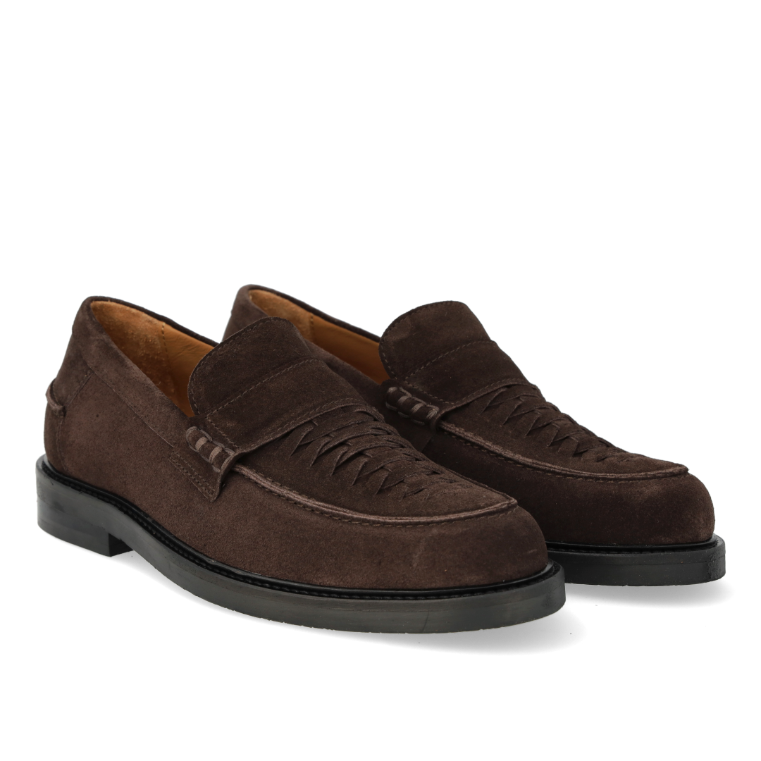Penny loafer with hand-braided detail