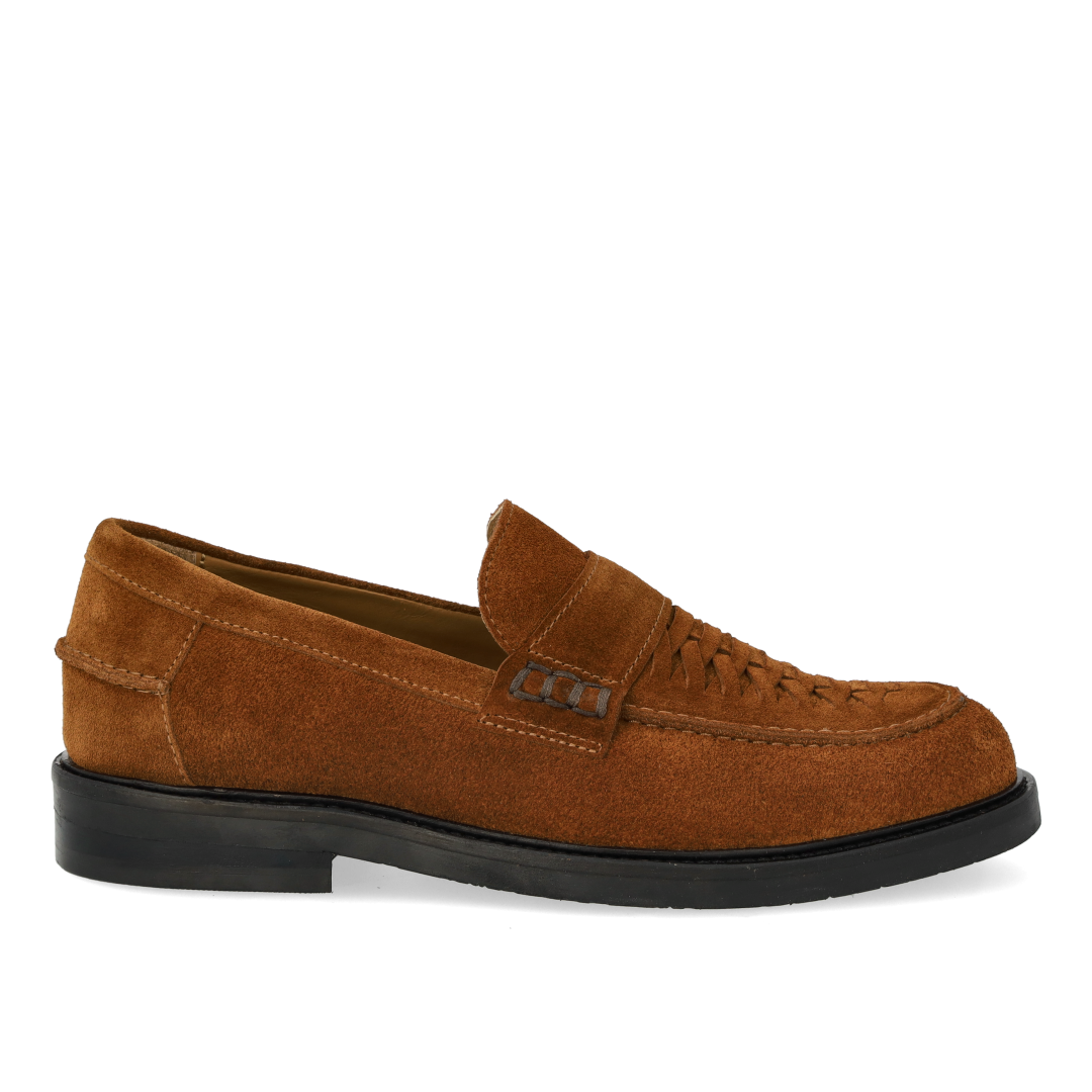 Penny loafer with hand-braided detail
