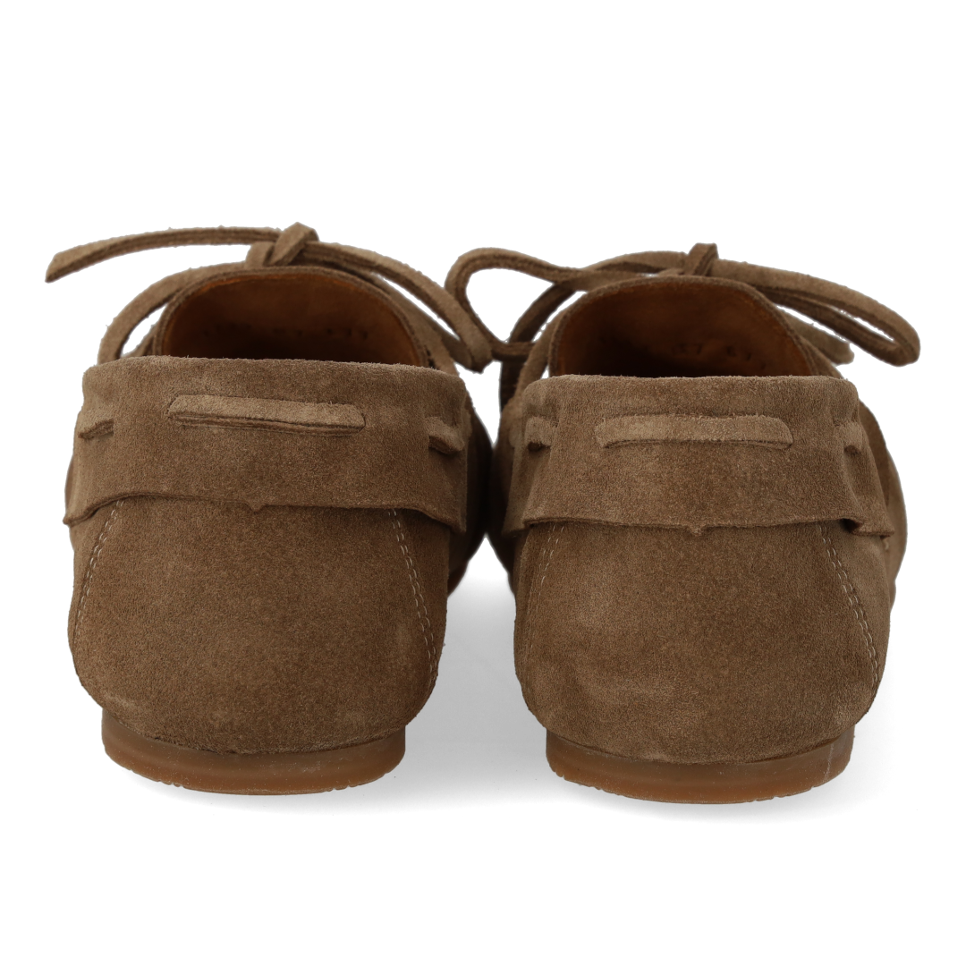 ultra-soft moccasin with laces