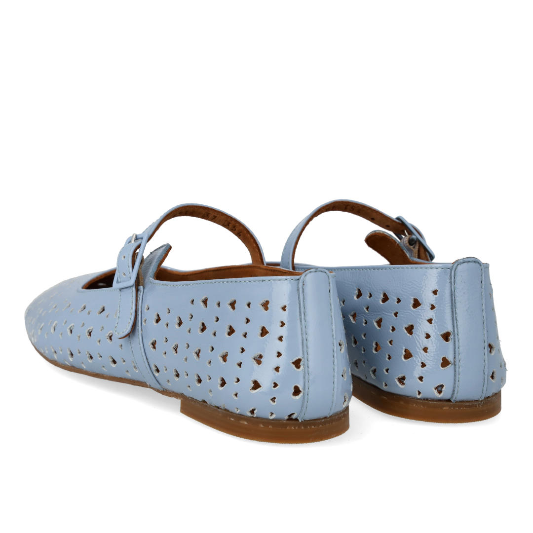 Mary Jane ballerina with perforated heart pattern