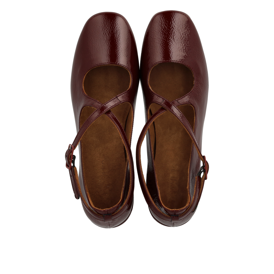 High-heeled Mary Jane ballerina with cross detail