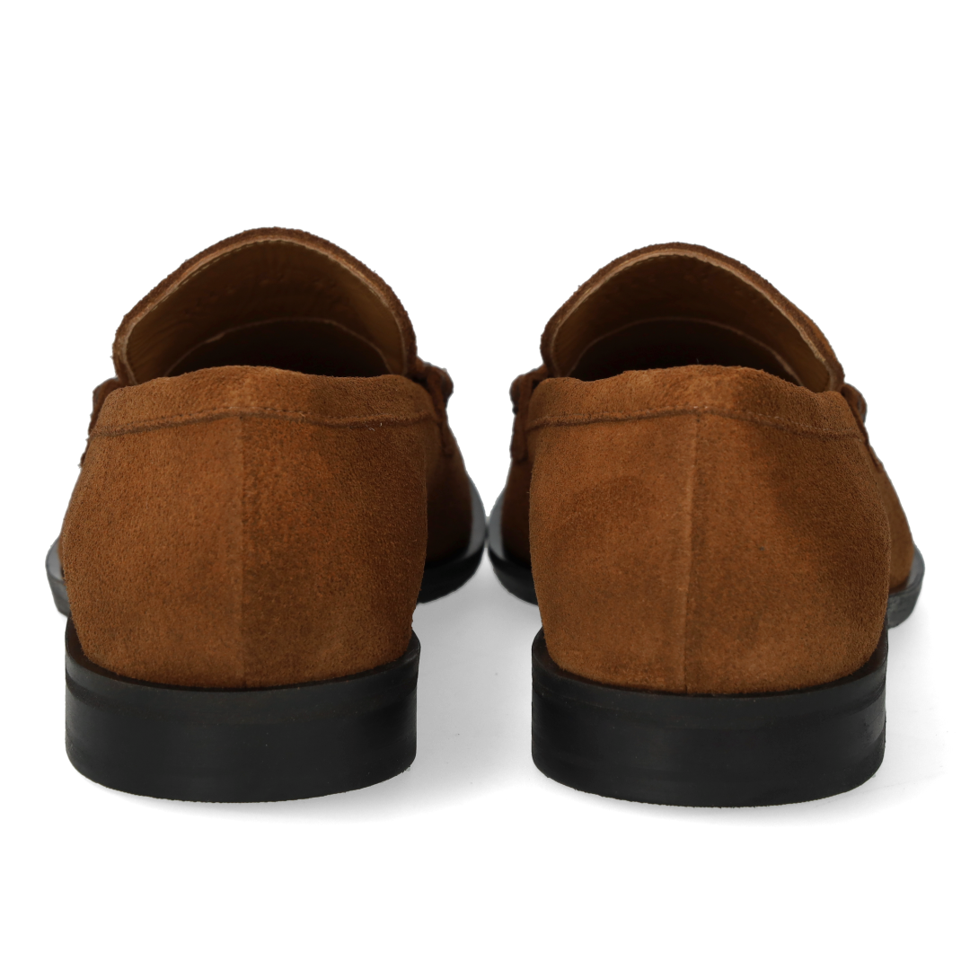 Loafer with braided detail
