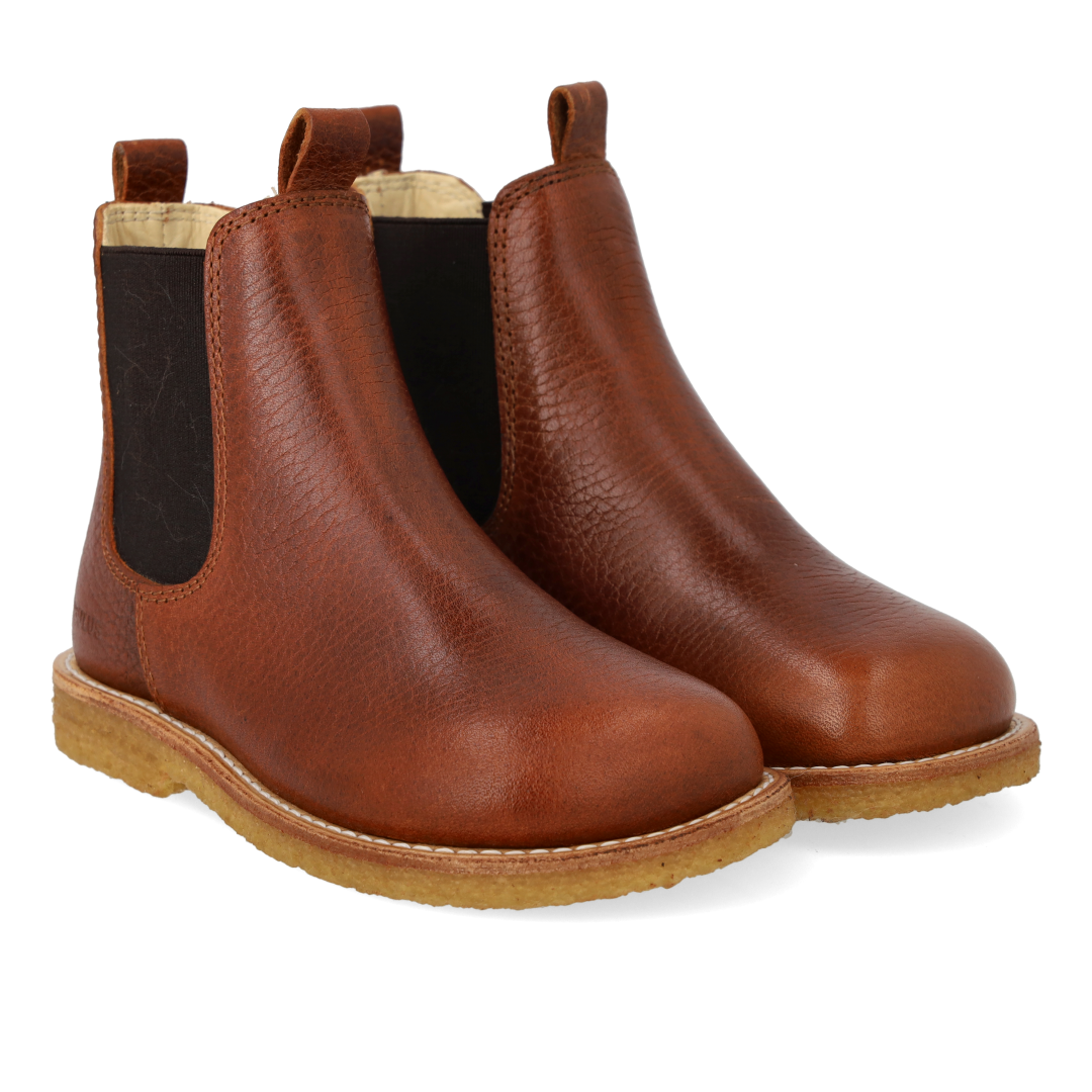 Classic chelsea boot