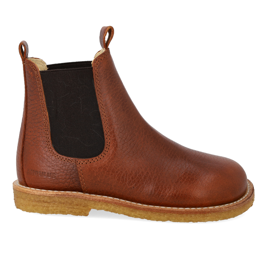 Classic chelsea boot
