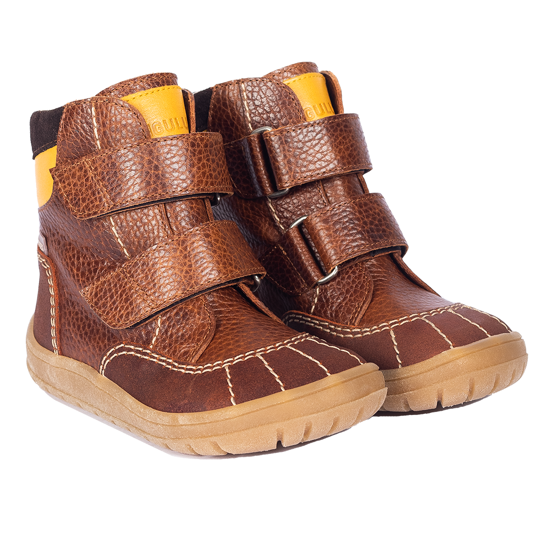 TEX boot with decorative contrast stitching