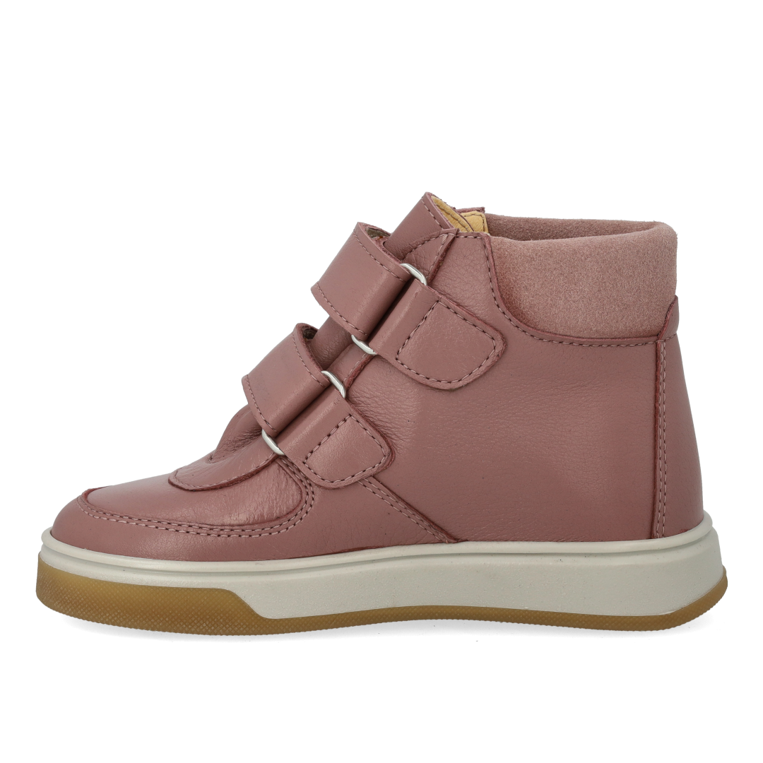High-top TEX sneaker with patent heart