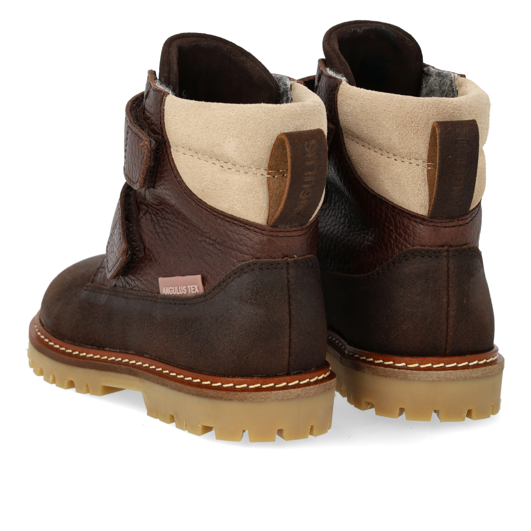 Velcro TEXboot with extra wear-resistant details
