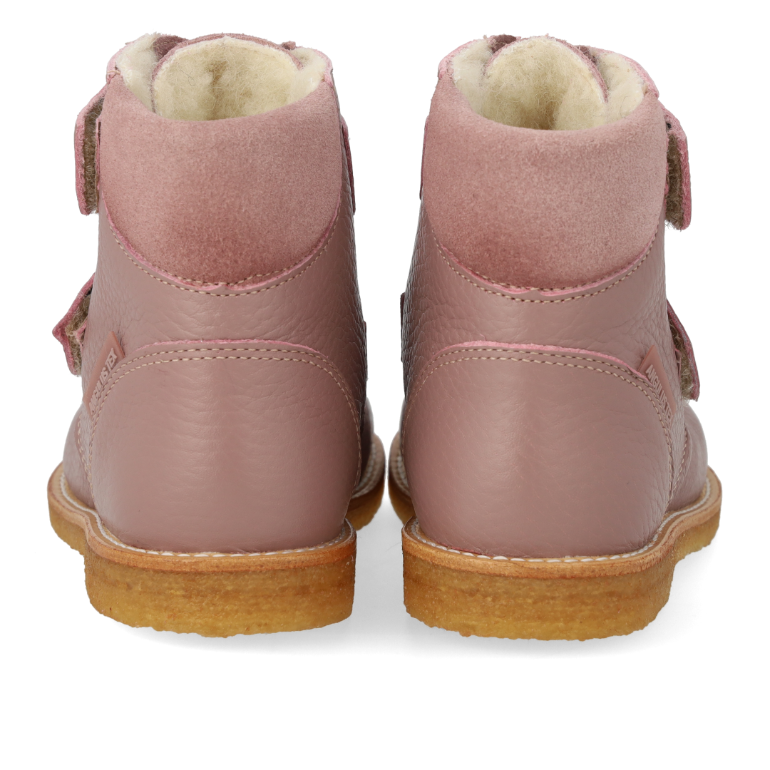 TEXboot with sparkling glitter hearts