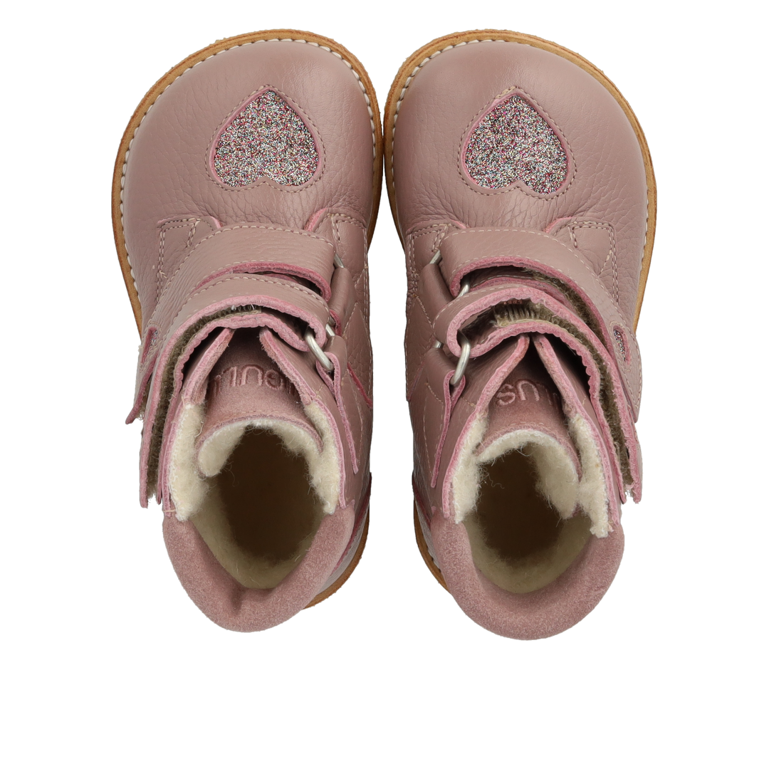 TEXboot with sparkling glitter hearts