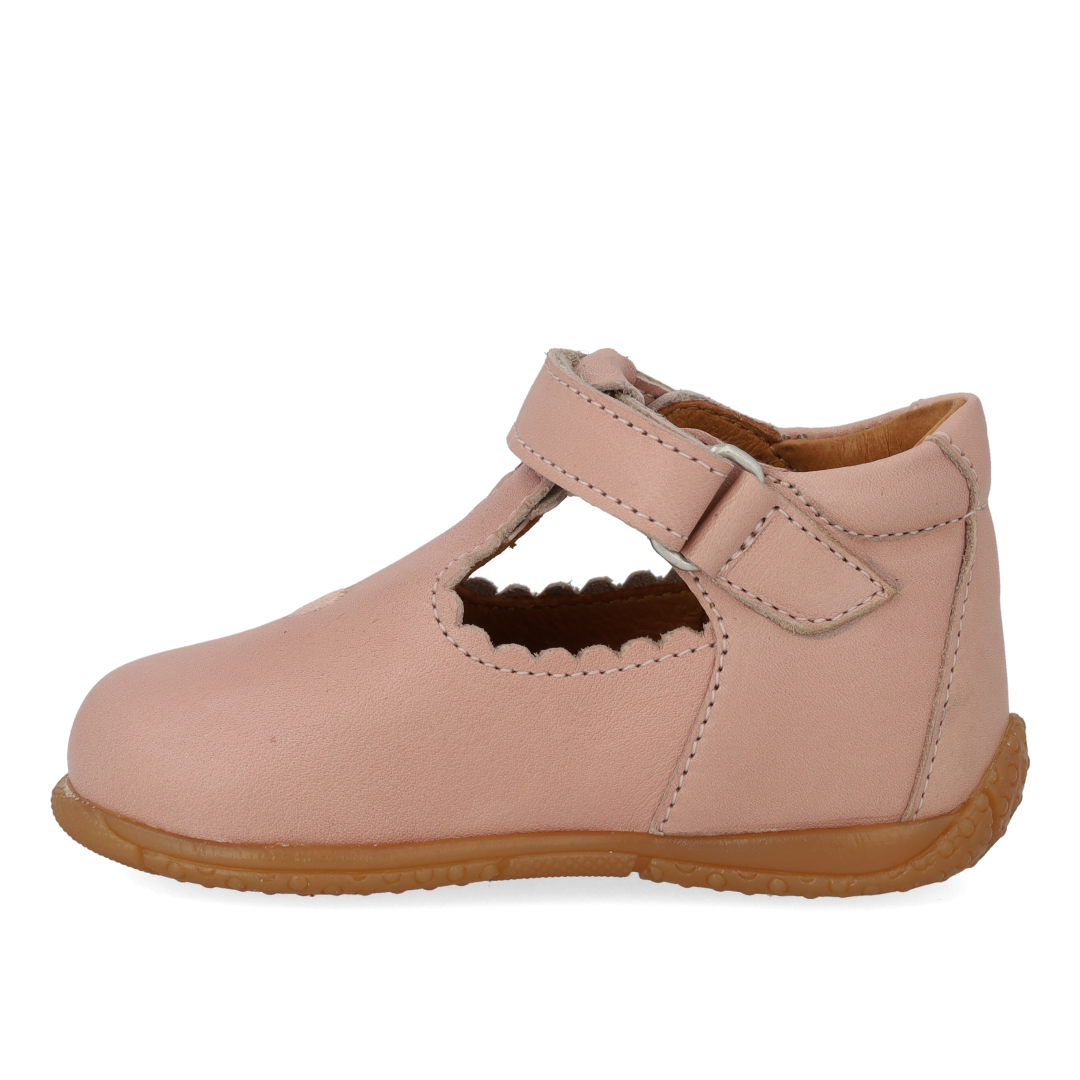 Tulle shoes with heart