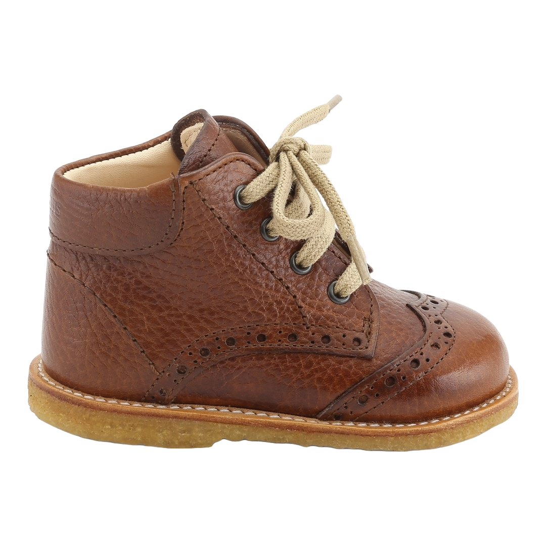 ANGULUS 2378-101 Classic lace-up shoe with brouges details BROWN