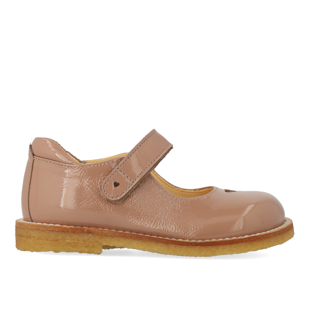 tulle shoes with heart and Velcro closure