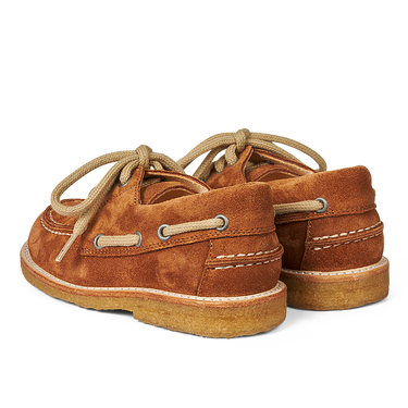 Classic dock side shoe