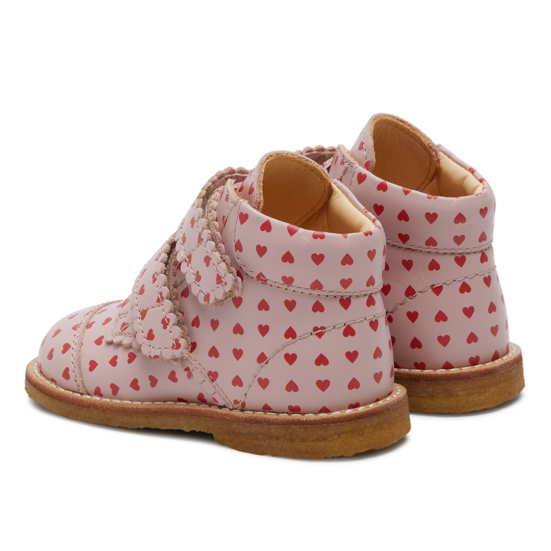 Toddler shoes with heart print and velcro closure