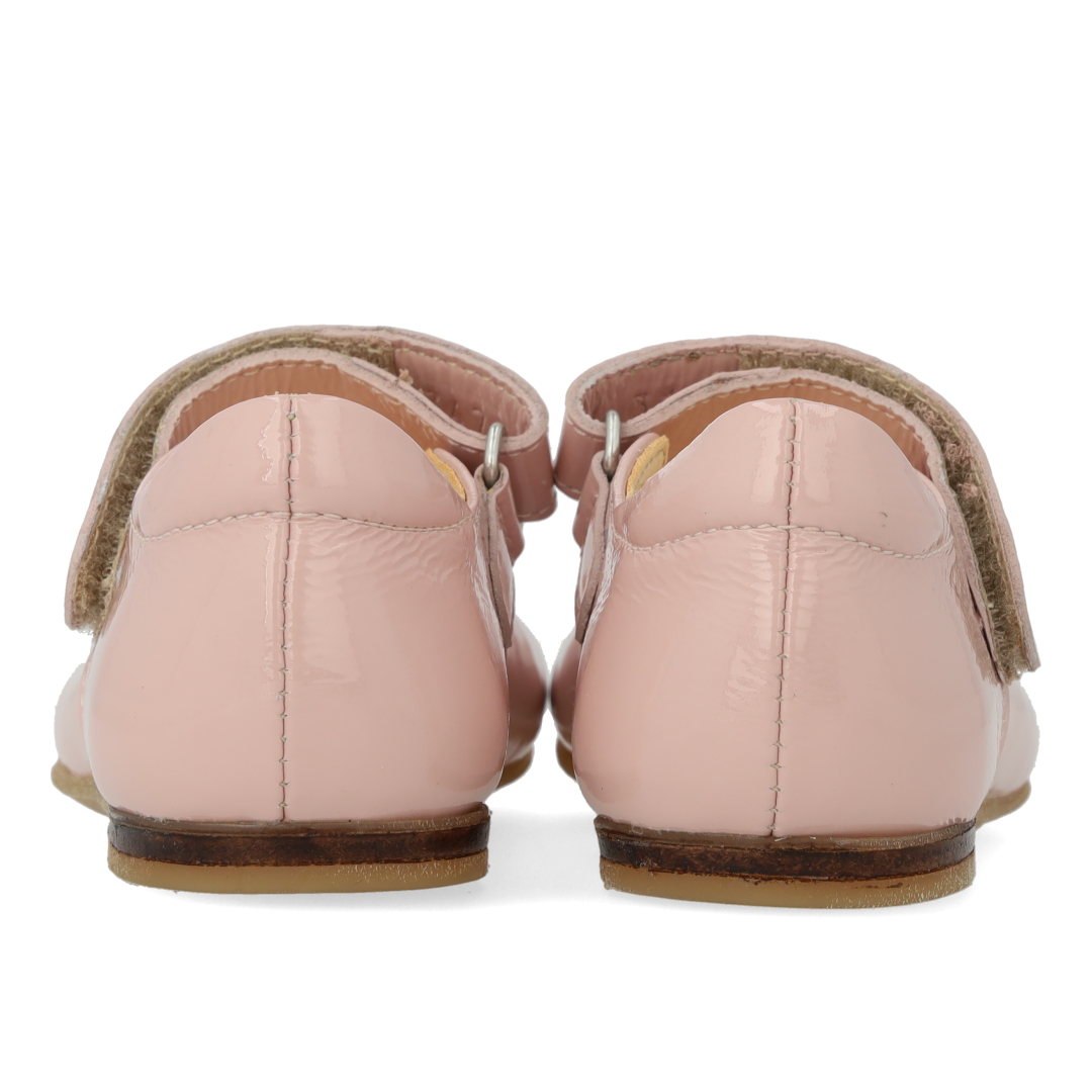ballerina with cut-out heart motif