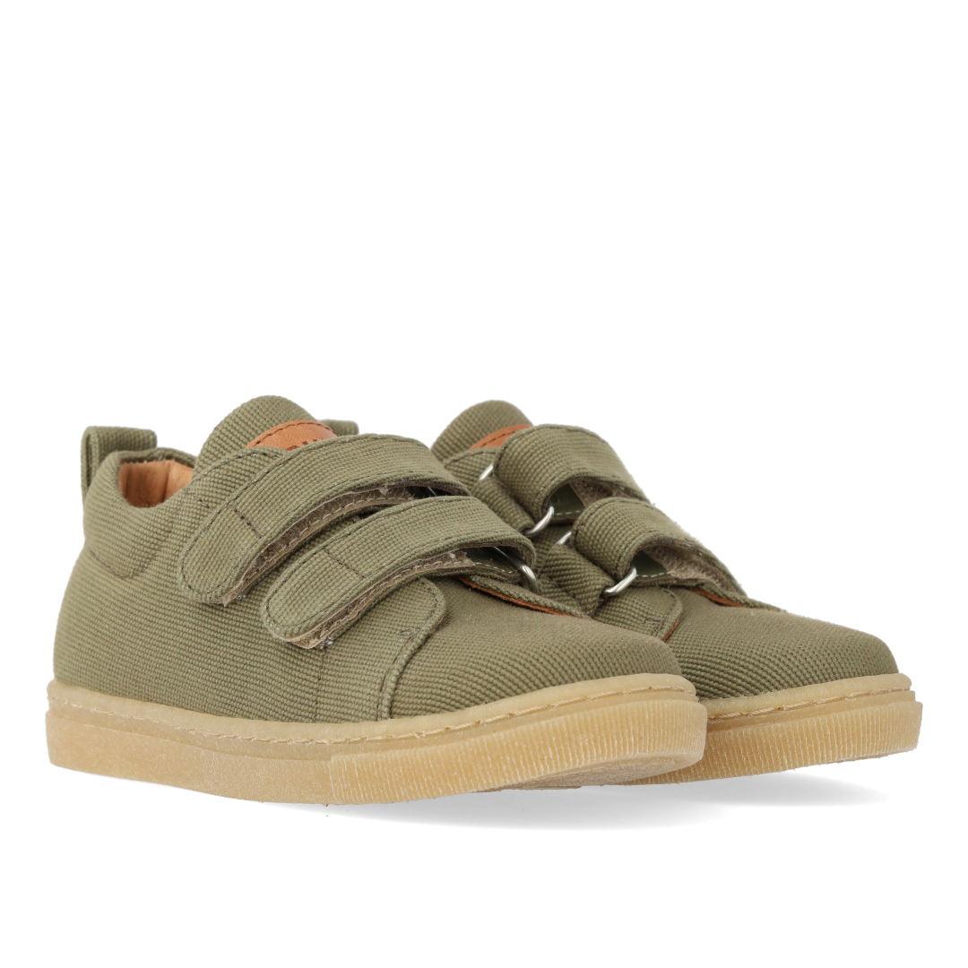 Classic sneaker in recycled cotton canvas