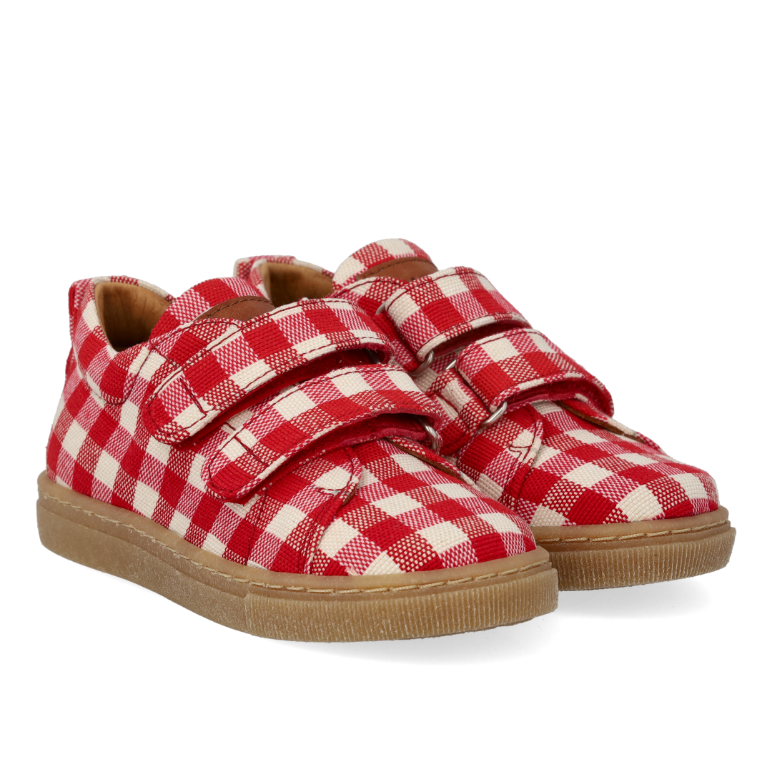 Classic sneaker in recycled cotton canvas