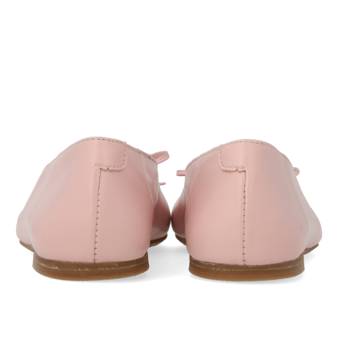 Leather ballerinas with bow detail