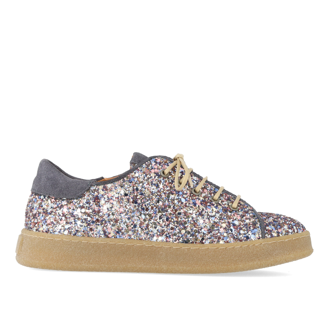 Sneaker in sparkling glitter