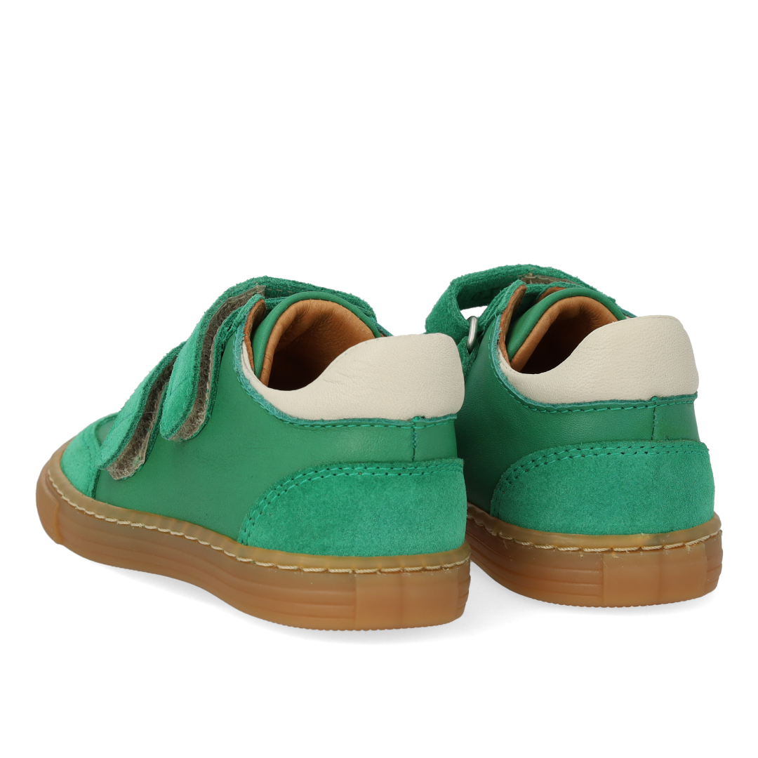 Sporty colour-block sneaker for beginners