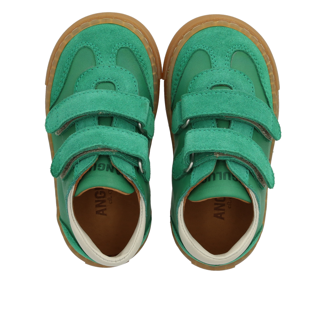 Sporty colour-block sneaker for beginners